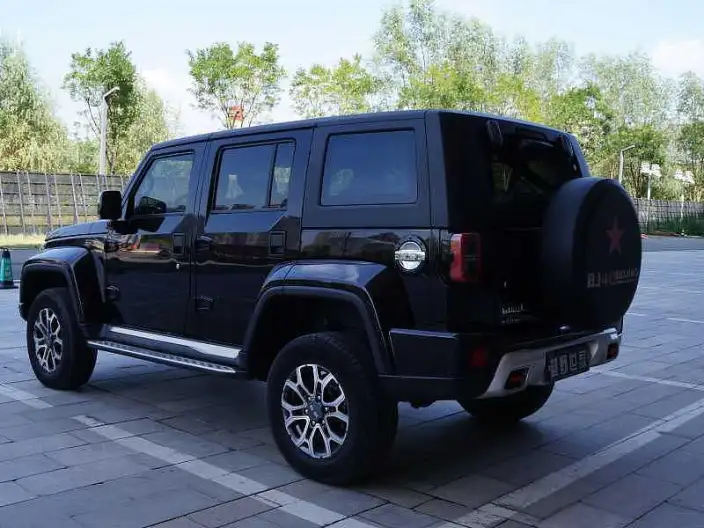 BAIC BJ40 2023 Model 2.0T Automatic 4WD City Hunter Edition Warrior Model – фото 4