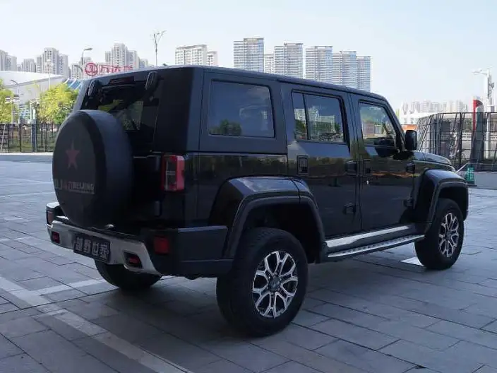 BAIC BJ40 2023 Model 2.0T Automatic 4WD City Hunter Edition Warrior Model – фото 6