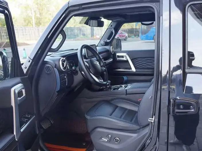 BAIC BJ40 2023 Model 2.0T Automatic 4WD City Hunter Edition Warrior Model – фото 9