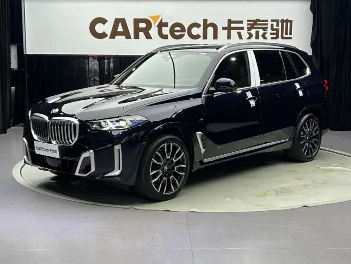 BMW X5 2023 Model xDrive40Li M Sports Set – фото 1