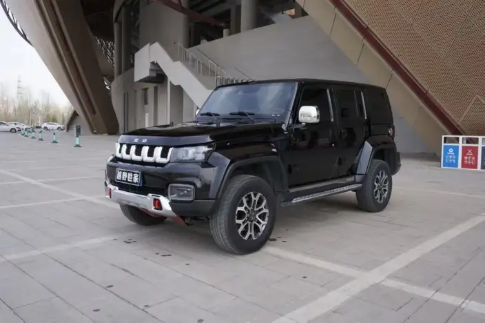BAIC BJ40 2020 Model 2.0T Automatic 4WD City Hunter Edition Supreme Model – фото 1