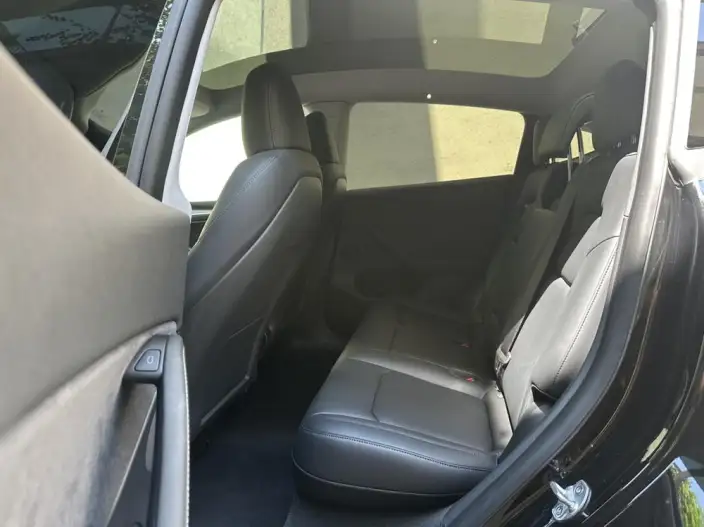 Model Y 2022 Model Rear-wheel drive version – фото 9