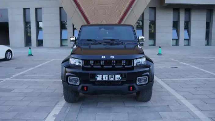 BAIC BJ40 2023 Model 2.0D Automatic 4WD Blade Hero Edition Warrior Model