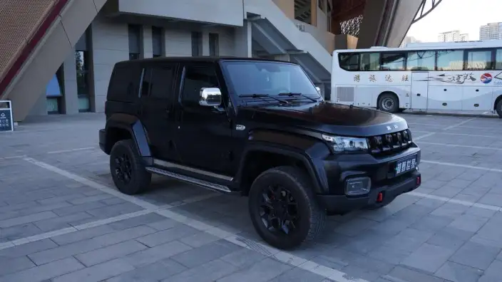 BAIC BJ40 2023 Model 2.0D Automatic 4WD Blade Hero Edition Warrior Model