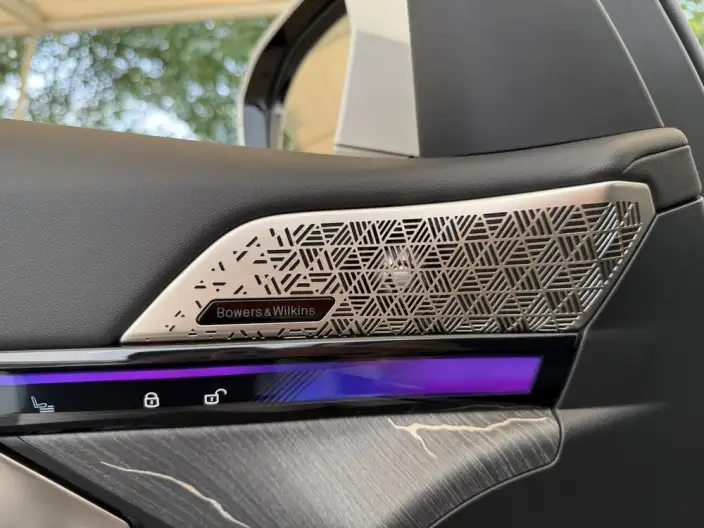 BMW i5 2024 Model eDrive35L Exclusive Model M Sports Set – фото 9