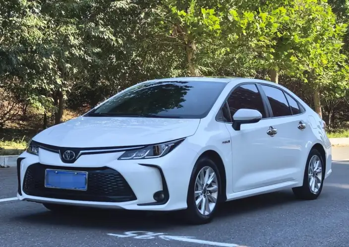 Toyota Corolla 2023 Model Intelligent Hybrid 1.8L E-CVT Elite Edition – фото 1