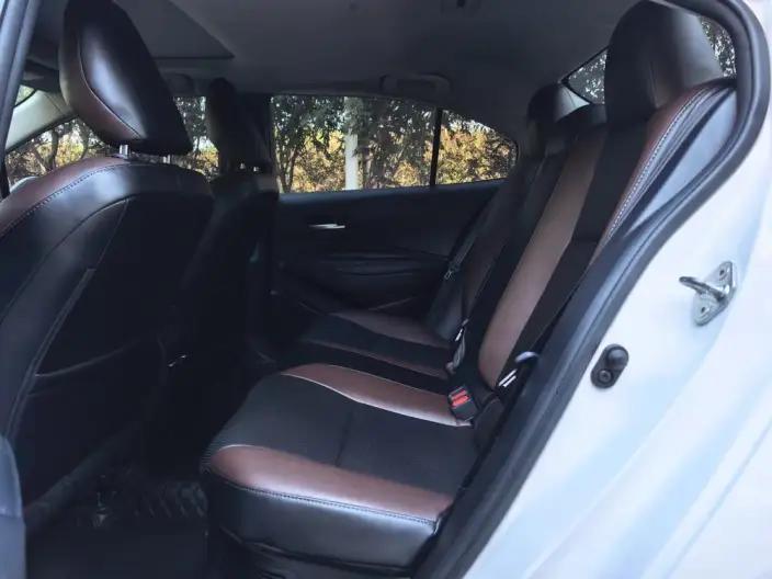 Toyota Corolla 2023 Model Intelligent Hybrid 1.8L E-CVT Elite Edition – фото 9