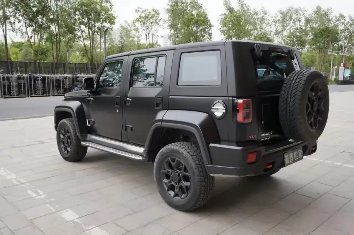 BAIC BJ40 2023 Model 2.0D Automatic 4WD Blade Hero Edition Warrior Model