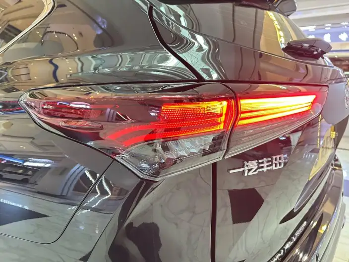 Crown Kluger 2024 Model Intelligent Hybrid 2.5L E-CVT 4WD Deluxe Edition – фото 8