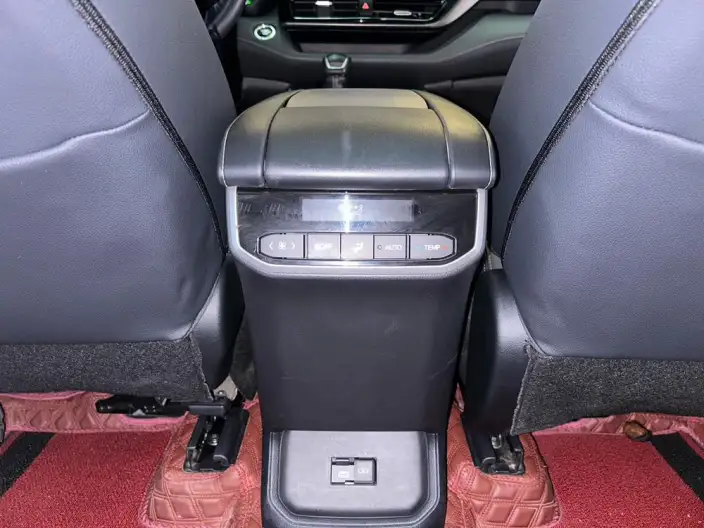 Crown Kluger 2024 Model Intelligent Hybrid 2.5L E-CVT 4WD Deluxe Edition – фото 10