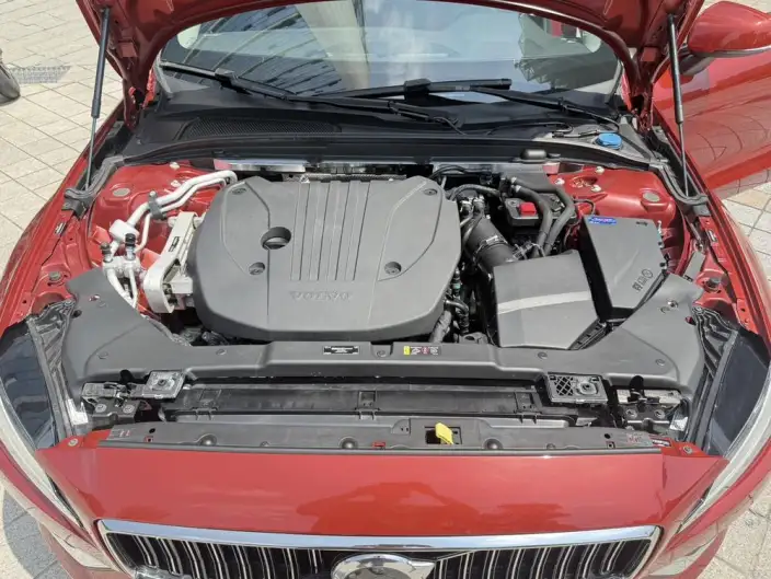 Volvo S60 2023 Model B4 Smart Range Deluxe Edition – фото 7