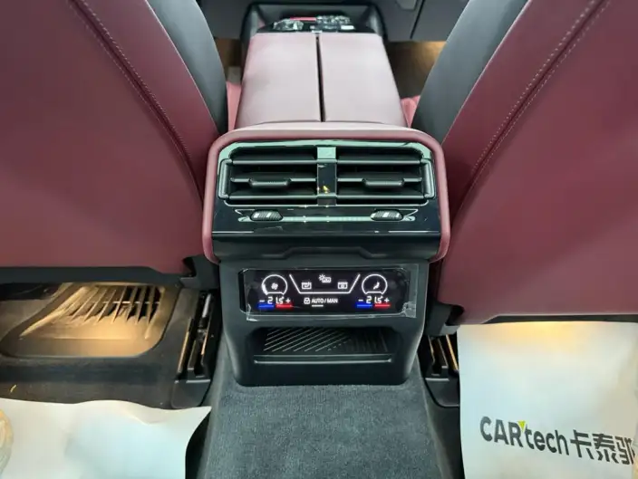 BMW 5 Series 2026 Model 530Li Exclusive Model M Sports Set – фото 8
