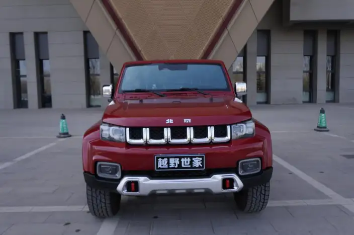 BAIC BJ40 2023 Model 2.0T Automatic 4WD City Hunter Edition Warrior Model