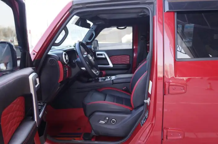 BAIC BJ40 2023 Model 2.0T Automatic 4WD City Hunter Edition Warrior Model – фото 8