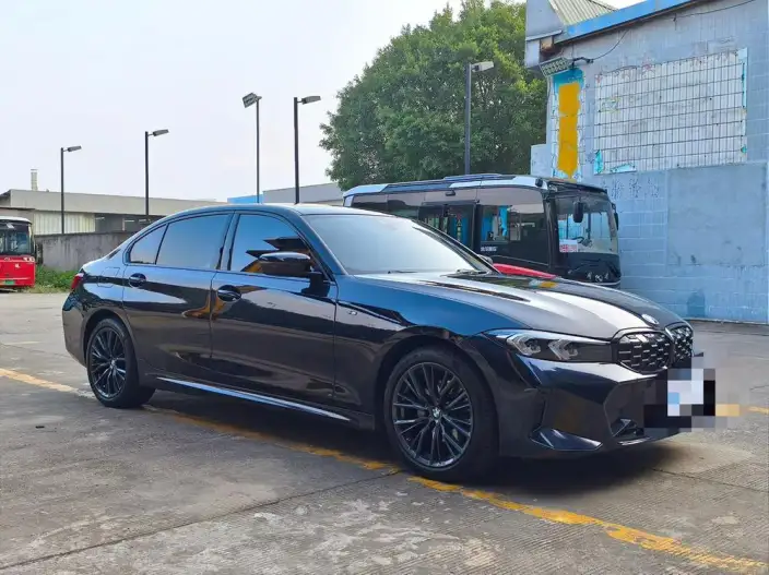 BMW 3 Series 2023 Model 325Li M Sports Set – фото 3