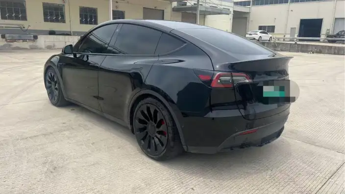 Model Y 2022 Model Performance High performance All-wheel drive version – фото 4