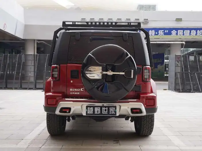 BAIC BJ40 2023 Model 2.0T Automatic 4WD City Hunter Edition Warrior Model – фото 5