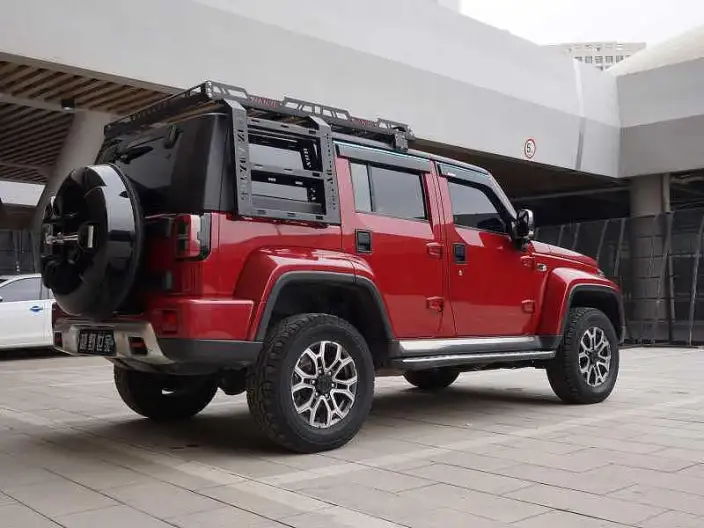 BAIC BJ40 2023 Model 2.0T Automatic 4WD City Hunter Edition Warrior Model – фото 6