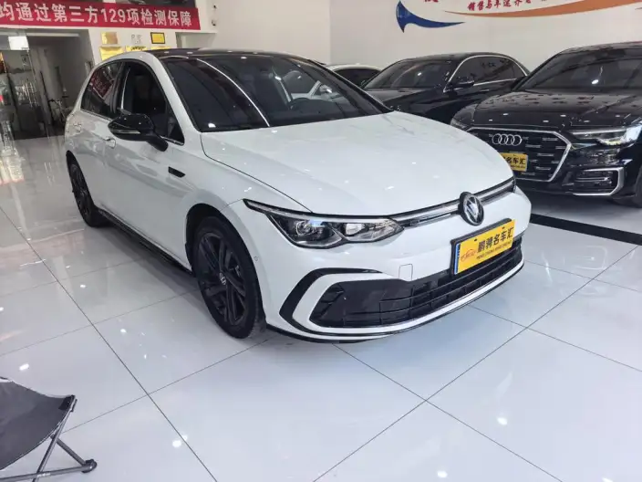 Volkswagen Golf 2023 Model Facelift 280TSI DSG R-Line Lite – фото 3