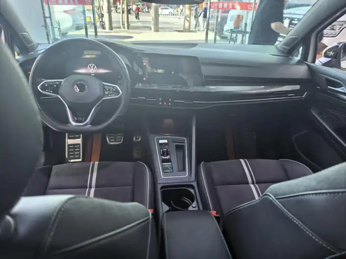 Volkswagen Golf 2023 Model Facelift 280TSI DSG R-Line Lite – фото 7