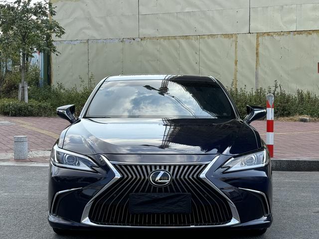 Lexus ES 2018 200 Excellence China VI – фото 2