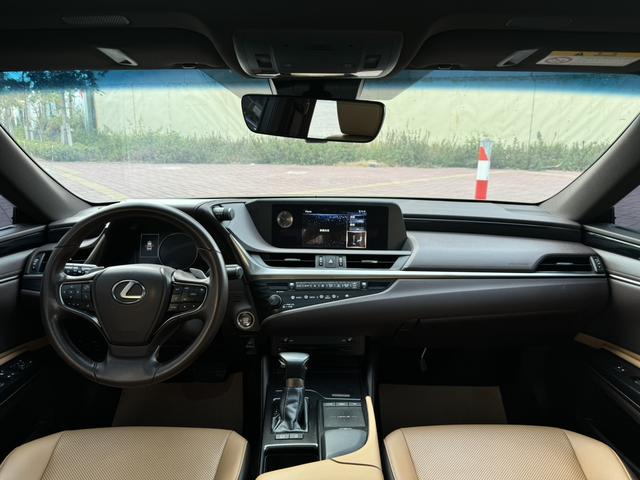 Lexus ES 2018 200 Excellence China VI – фото 5