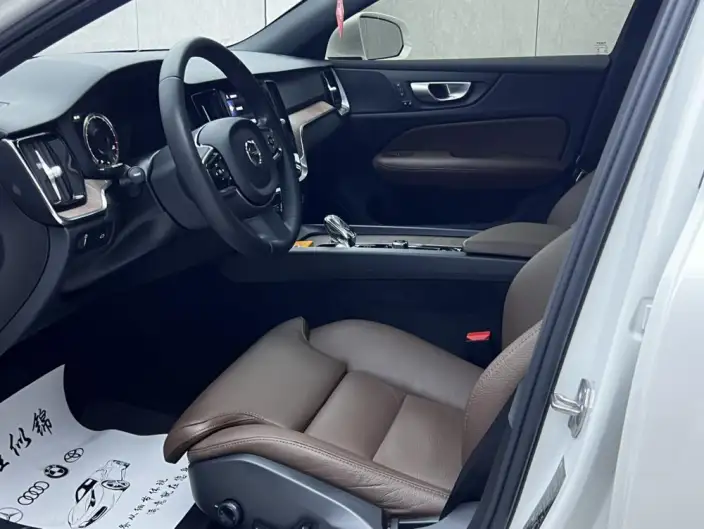 Volvo S60 2022 Model B4 Smart Range Deluxe Edition – фото 10