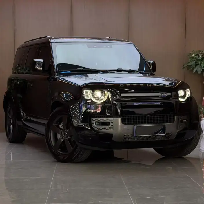 Land Rover Defender 2023 Model Facelift 110 P400 X-Dynamic HSE – фото 3