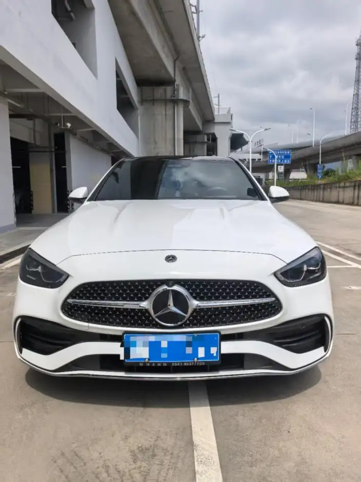 Mercedes-Benz C-Class 2025 Model C 260 L Sports Edition – фото 2