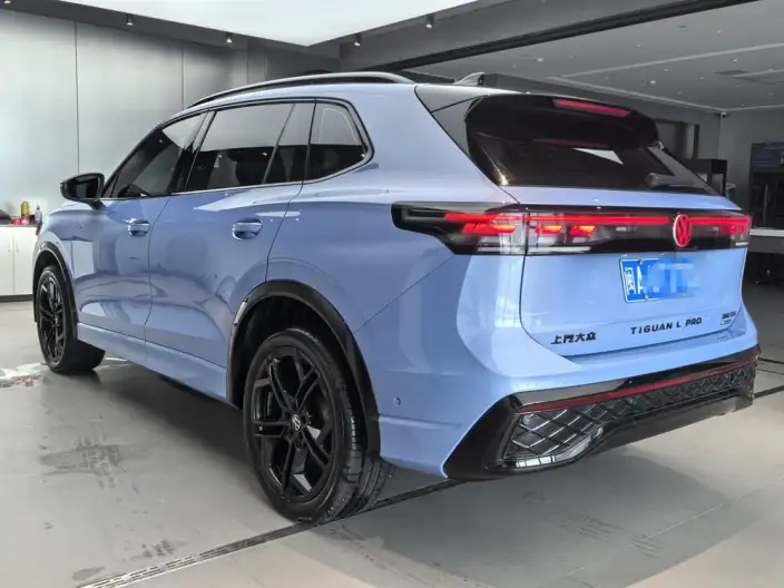 Volkswagen Tiguan L 2025 Model Pro 380TSI 4WD R-Line Zhizun Edition – фото 3