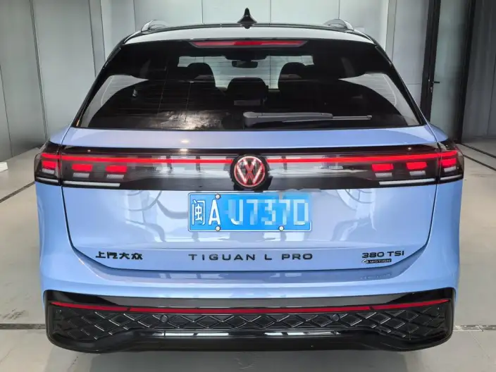 Volkswagen Tiguan L 2025 Model Pro 380TSI 4WD R-Line Zhizun Edition – фото 4