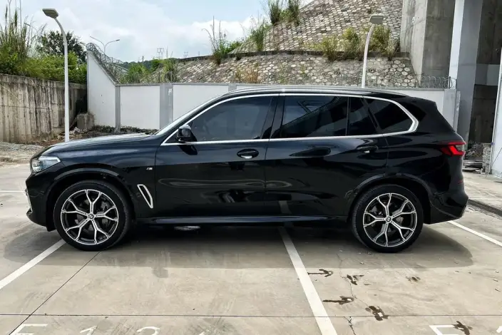 BMW X5 2022 Model xDrive 40Li Exclusive Model M Sports Set