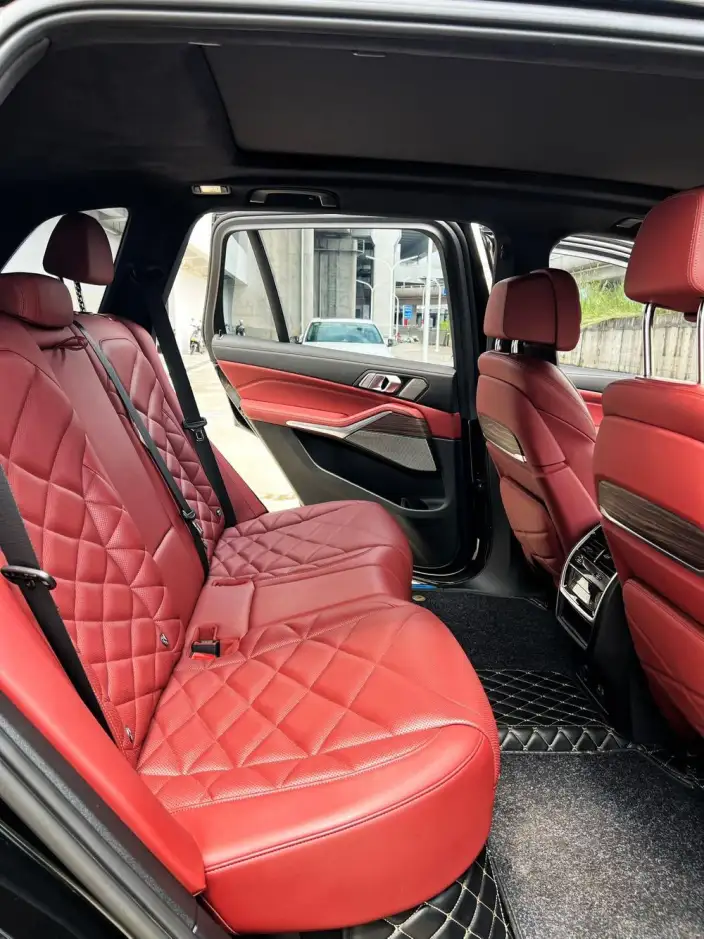BMW X5 2022 Model xDrive 40Li Exclusive Model M Sports Set – фото 9