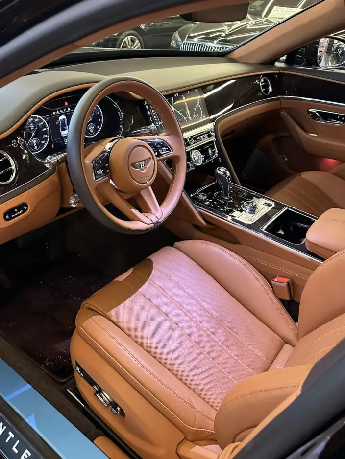 Continental Flying Spur 2024 Model 4.0T V8 Standard Edition – фото 6