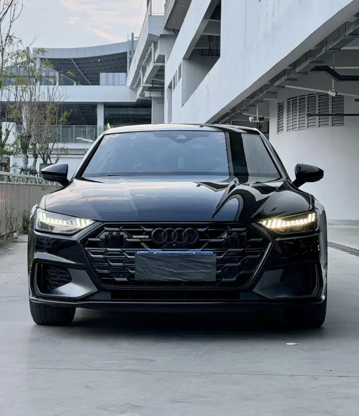Audi A7 L 2024 Model 45 TFSI quattro Black Samurai Edition – фото 2