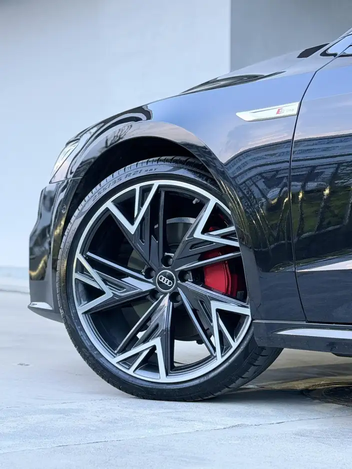 Audi A7 L 2024 Model 45 TFSI quattro Black Samurai Edition – фото 6