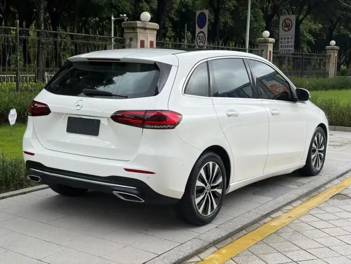 Mercedes-Benz B-Class 2021 Model B 200 Dynamic Model – фото 6