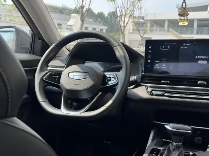 Geely Emgrand 2025 Model No. 4 Gen 1.5L CVT Star Glory Edition – фото 8