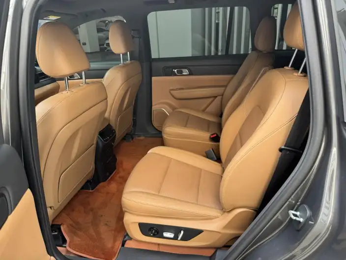 Li Auto ONE 2021 Model Extended Range 6 seat Edition – фото 9