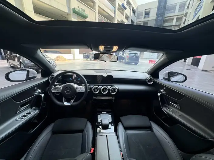 Mercedes-Benz A-class 2022 Model Facelift II A 200 L Sports sedan Fashion Edition – фото 8