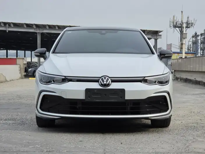 Volkswagen Golf 2021 Model 280TSI DSG R-Line – фото 2