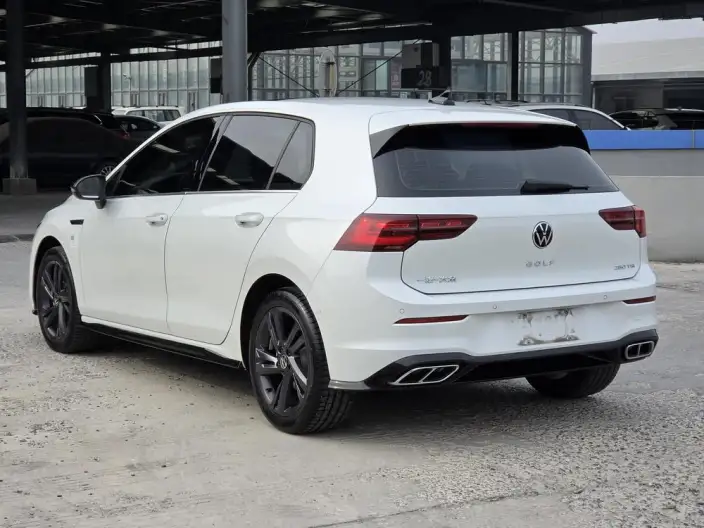 Volkswagen Golf 2021 Model 280TSI DSG R-Line – фото 4