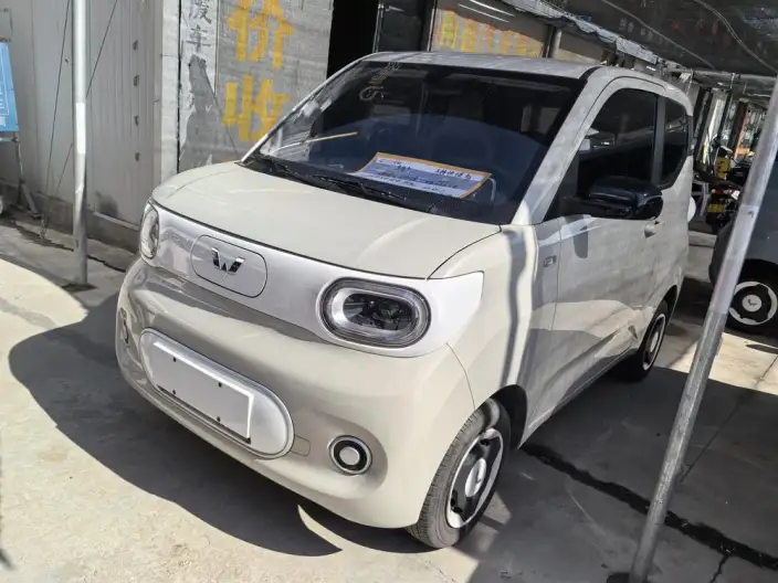 Wuling Hongguang MINIEV 2024 Model 215km Advanced version Lithium Iron Phosphate – фото 1