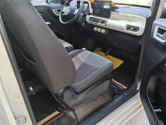 Wuling Hongguang MINIEV 2024 Model 215km Advanced version Lithium Iron Phosphate – фото 8