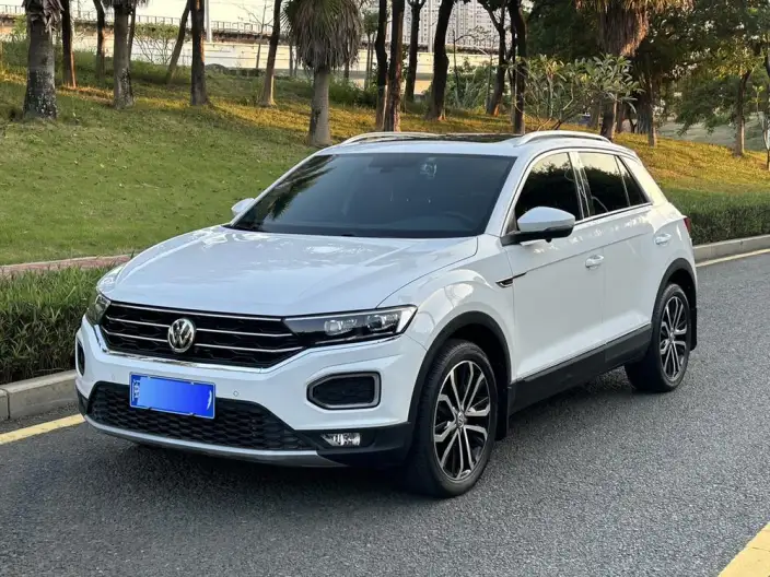Volkswagen T-Roc 2020 Model 280TSI DSG 2WD Luxury Model – фото 1