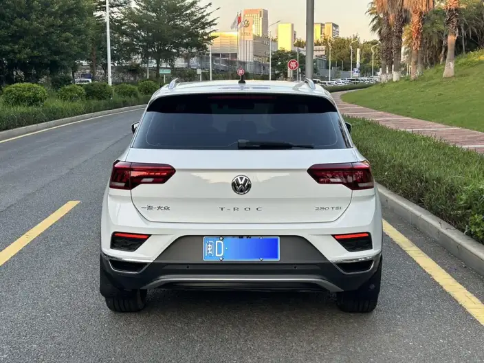 Volkswagen T-Roc 2020 Model 280TSI DSG 2WD Luxury Model – фото 5