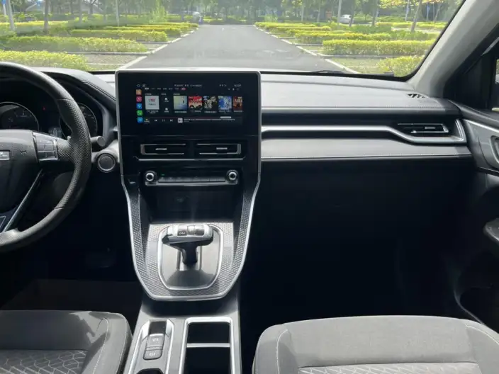 Haval M6 2023 Model PLUS 1.5T DCT Elite Smart Connect Model – фото 9