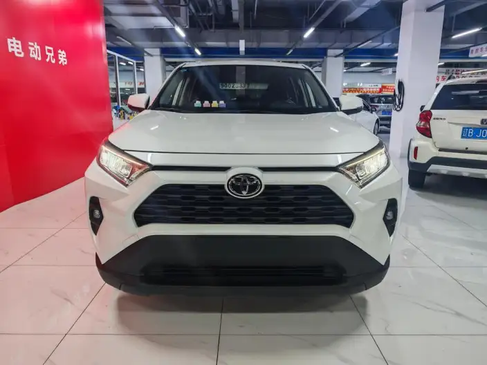 Toyota RAV4 2024 Model 2.0L CVT 2WD Urban Edition – фото 2