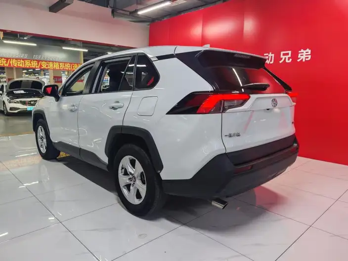 Toyota RAV4 2024 Model 2.0L CVT 2WD Urban Edition – фото 4