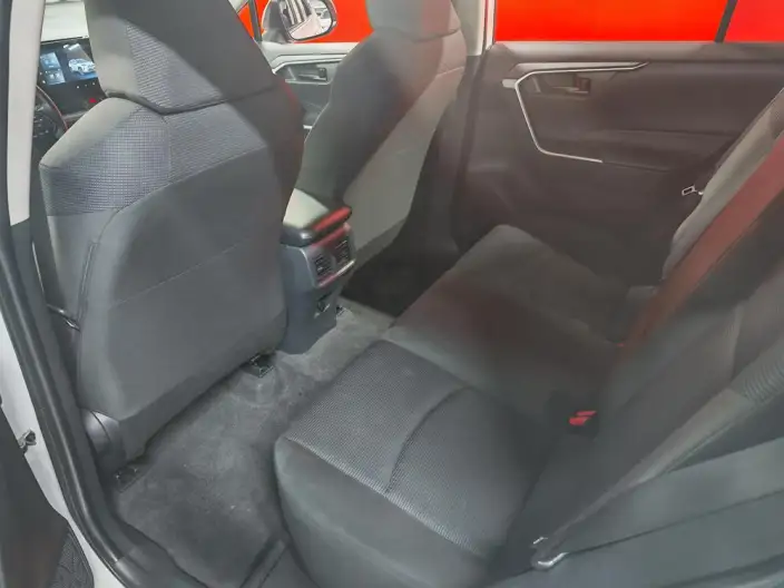 Toyota RAV4 2024 Model 2.0L CVT 2WD Urban Edition – фото 9
